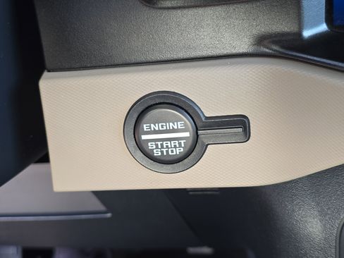 Used 2022 Ford Bronco Wildtrak image 28