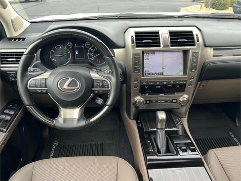 Used 2021 Lexus GX 460 Premium w/ Premium Package AWD/4WD image 12