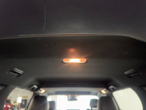 Used 2025 Toyota Sienna XLE Woodland Edition AWD/4WD image 74