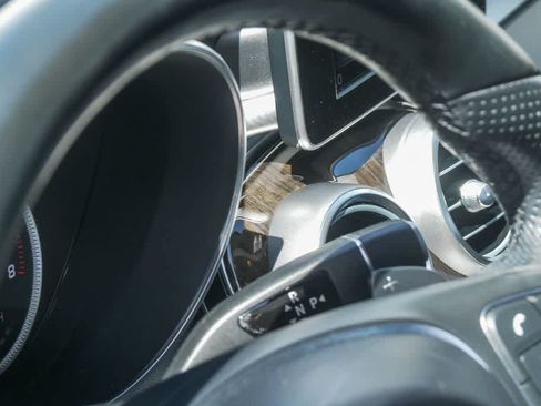 Used 2018 Mercedes-Benz C 300 Sedan image 18