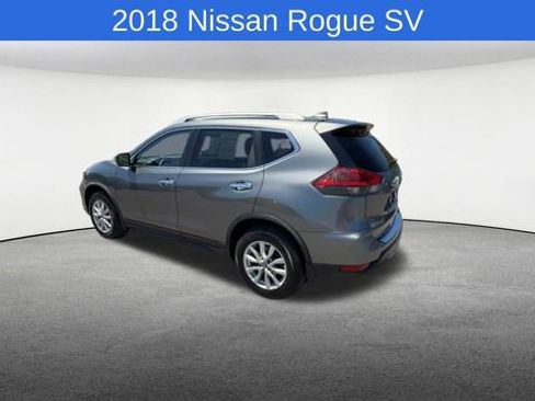 Used 2018 Nissan Rogue SV AWD/4WD image 7