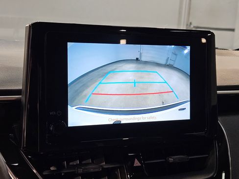 Used 2024 Toyota Corolla SE image 29