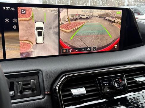 Certified 2025 Nissan Armada PRO-4X image 12