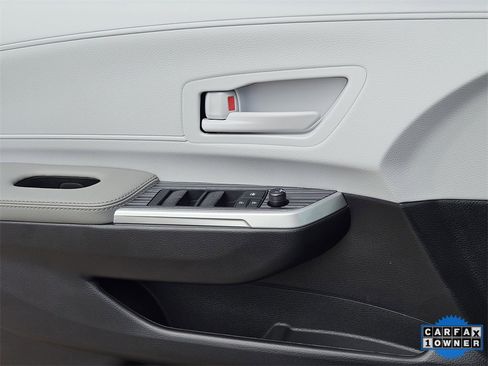 Used 2026 Toyota Sienna LE image 21