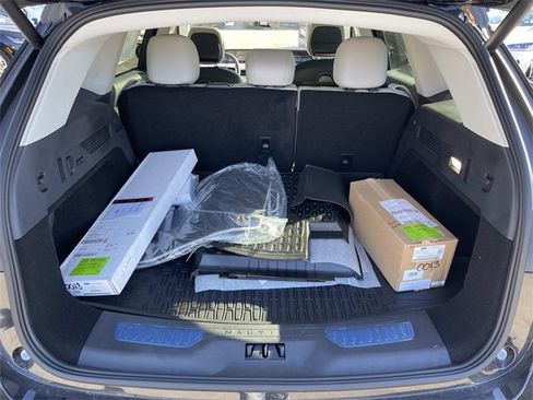 New 2026 Lincoln Nautilus Reserve w/ Jet Appearance Package image 12