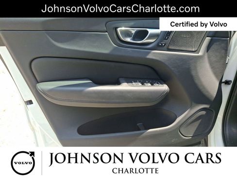 Certified 2023 Volvo XC60 B5 Plus image 10