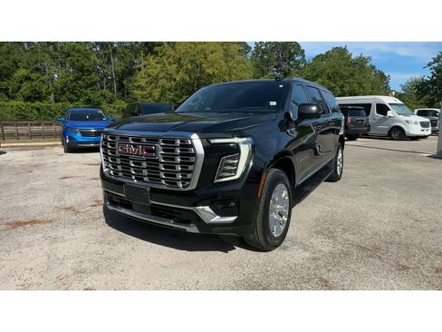 Certified 2025 GMC Yukon XL Denali AWD/4WD image 4