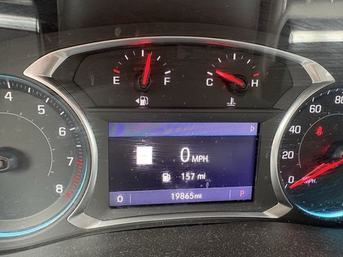 Used 2020 Chevrolet Traverse LT w/ LT Premium Package image 11