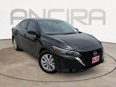 Used 2025 Nissan Sentra S FWD image 4