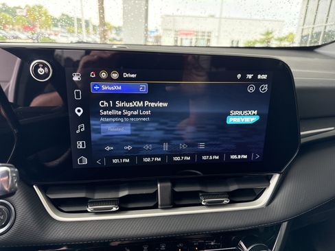 Used 2026 Chevrolet Equinox LT FWD image 15