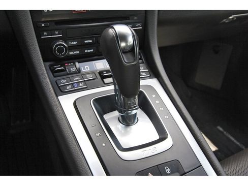 Used 2018 Porsche 718 Cayman S RWD image 23