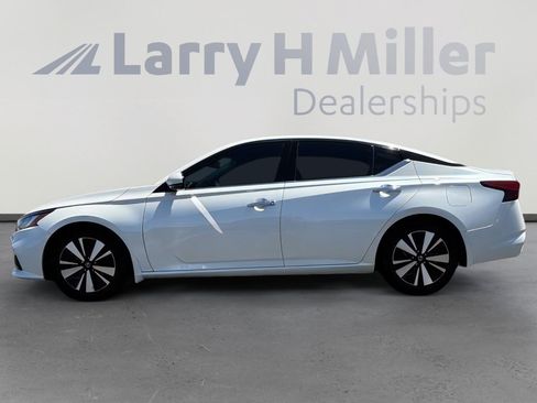 Used 2019 Nissan Altima 2.5 SV FWD image 3
