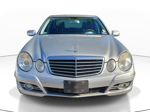 Used 2007 Mercedes-Benz E 350 4MATIC Sedan image 2