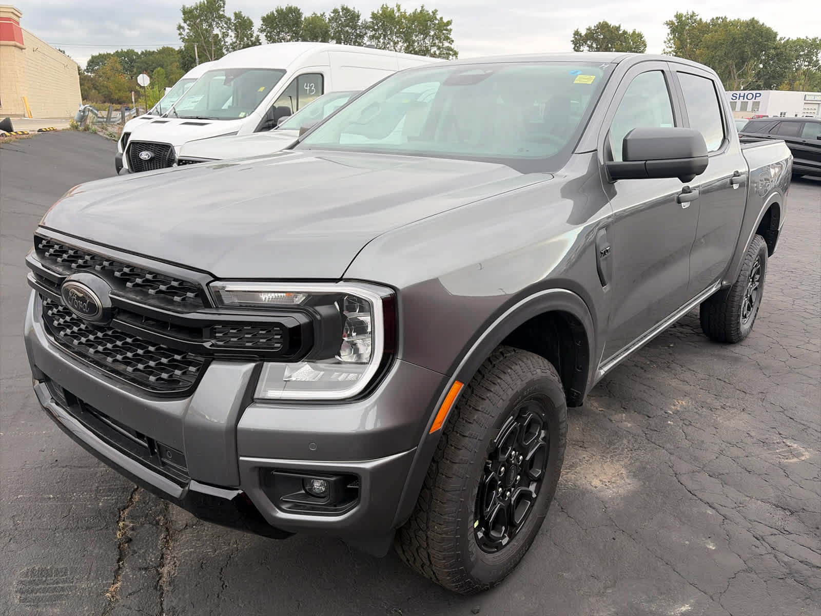 New 2026 Ford Ranger XLT w/ Equipment Group 301A High AWD/4WD image 4