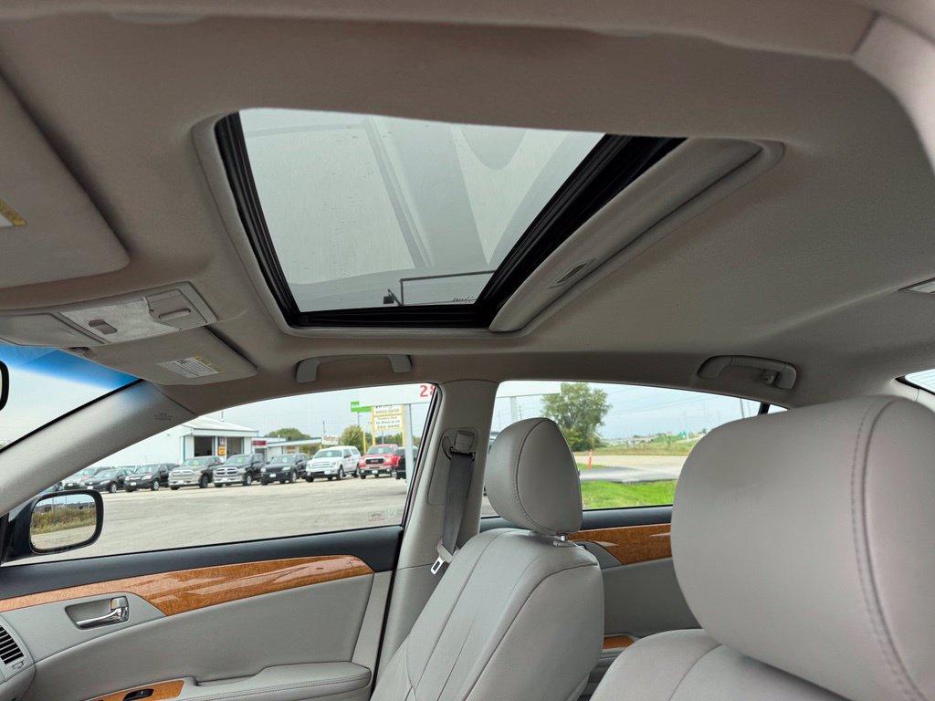 Used 2007 Toyota Avalon XLS FWD image 7