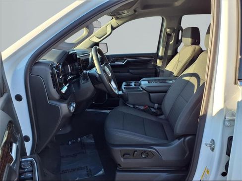 Used 2023 GMC Sierra 1500 SLE image 21