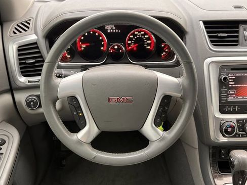 Used 2015 GMC Acadia SLT image 11