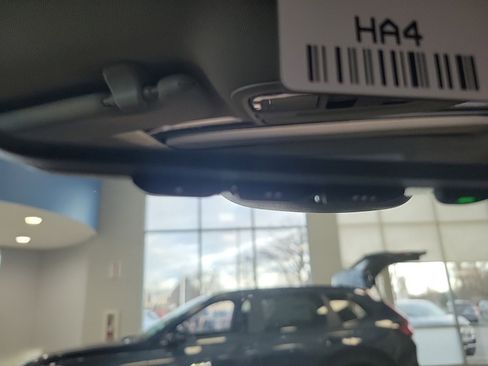 New 2026 Honda Odyssey Touring image 21