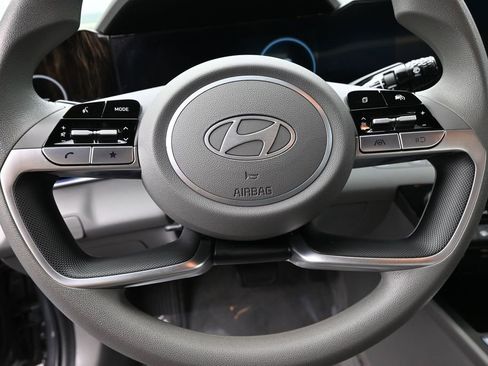 Certified 2024 Hyundai Elantra SEL FWD image 15