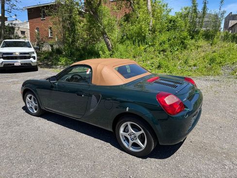 Used 2002 Toyota MR2 RWD image 4