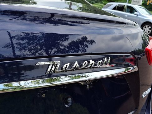 Used 2018 Maserati Ghibli S GranLusso AWD/4WD image 31