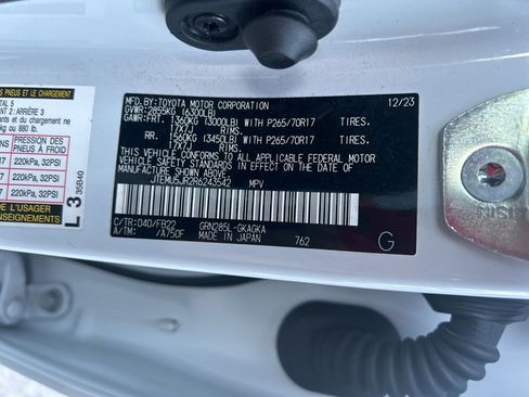 Used 2024 Toyota 4Runner SR5 image 31