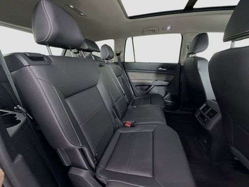 Used 2023 Volkswagen Atlas SEL R-Line image 29