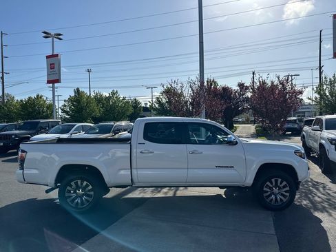 Used 2023 Toyota Tacoma Limited AWD/4WD image 6