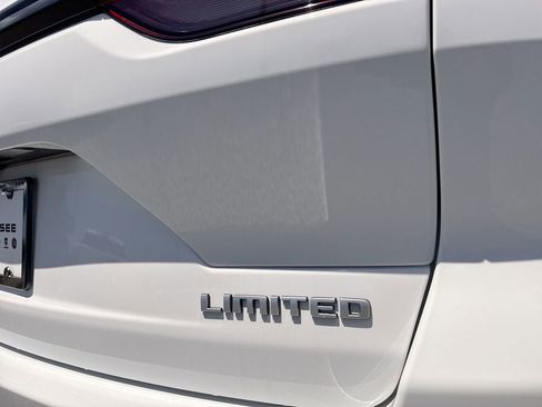New 2026 Jeep Grand Cherokee Limited RWD image 5