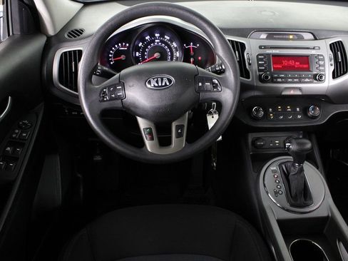 Used 2015 Kia Sportage LX image 5