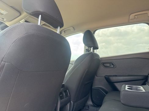 Certified 2023 Nissan Rogue S FWD image 35