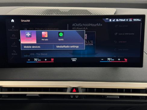 Used 2022 BMW iX xDrive50 w/ Sport Package image 27