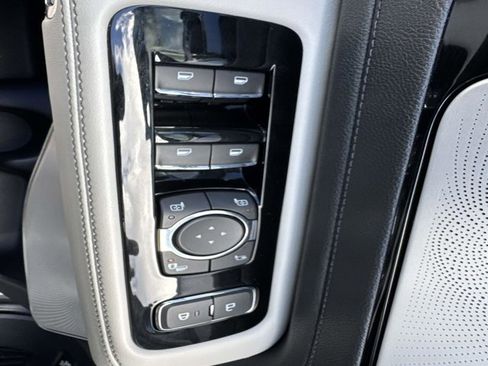 Certified 2025 Lincoln Aviator Reserve w/ Equipment Group 201A image 11