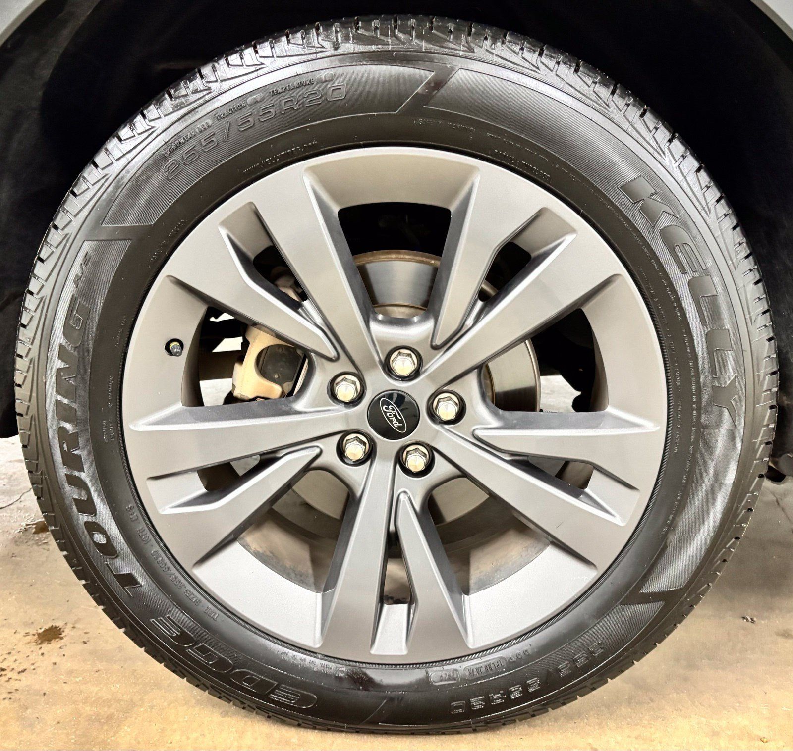 Used 2021 Ford Explorer XLT w/ Equipment Group 202A RWD image 8
