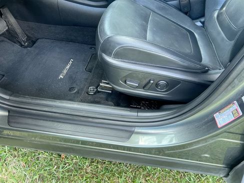 Used 2022 Hyundai Tucson SEL w/ Convenience + Premium Package FWD image 14