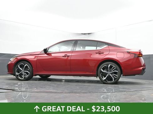 Used 2024 Nissan Altima 2.5 SR w/ SR Premium Package image 52