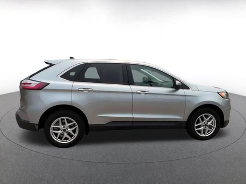 Used 2024 Ford Edge SEL AWD/4WD image 16