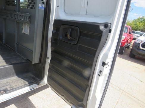 Used 2009 Chevrolet Express 2500 2500 Extended Cargo image 33