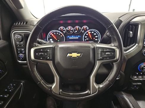 Used 2020 Chevrolet Silverado 1500 LTZ AWD/4WD image 18