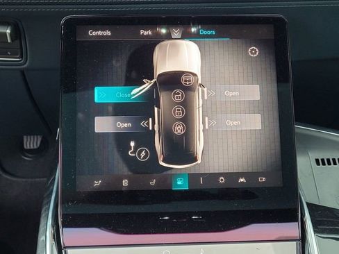 New 2025 Cadillac Escalade IQ Sport 2 w/ LPO, ONYX Package image 21