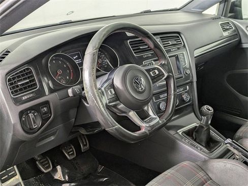 Used 2015 Volkswagen GTI S image 9