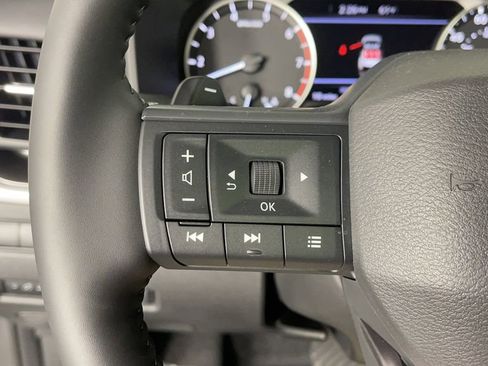 New 2025 Nissan Rogue SV image 26