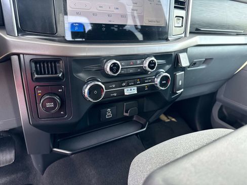 Used 2025 Ford F150 XLT w/ Equipment Group 301A Standard AWD/4WD image 25
