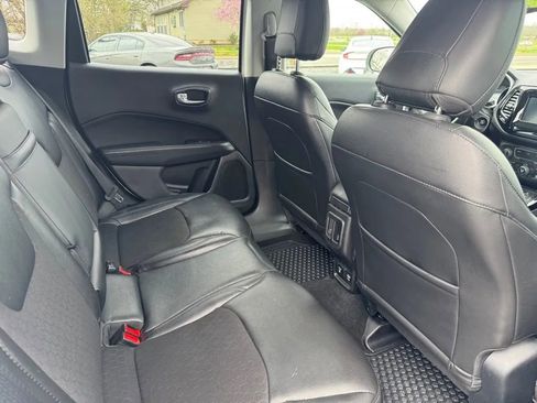 Used 2018 Jeep Compass Latitude w/ Popular Equipment Group image 7