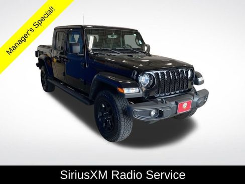 Used 2021 Jeep Gladiator Willys image 16