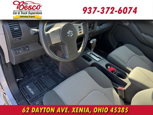 Used 2011 Suzuki Equator Premium image 8