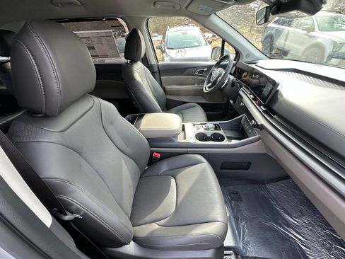 New 2026 Kia Carnival EX image 27