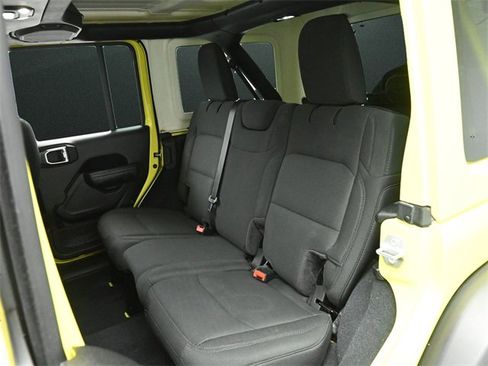 Used 2022 Jeep Wrangler Unlimited Sport image 15