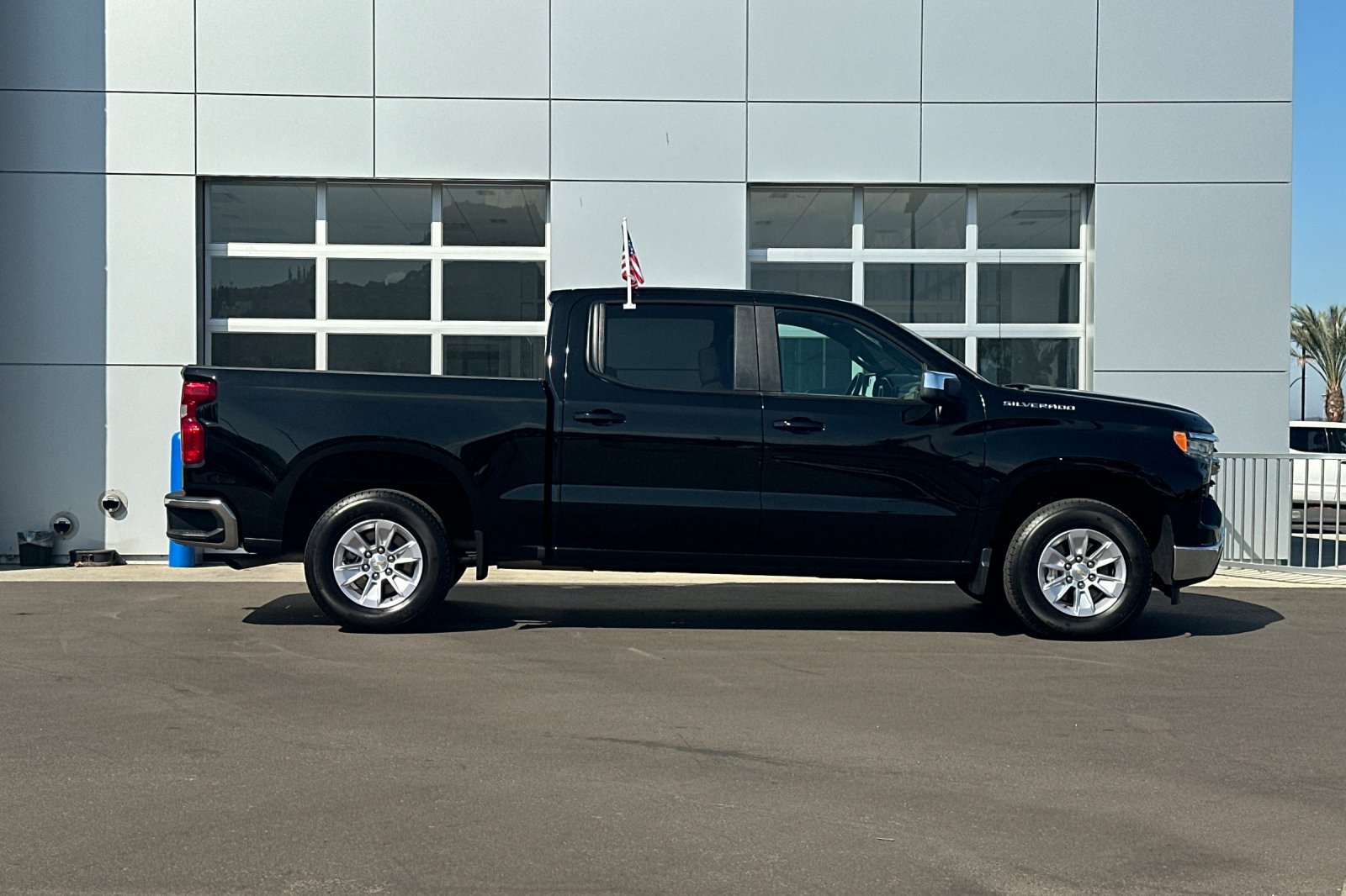 Used 2026 Chevrolet Silverado 1500 LT RWD image 3
