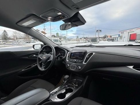 Used 2023 Chevrolet Malibu LT image 19
